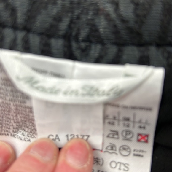 MaxMara black  pleated A-line velvet embossed skirt size 10 - Picture 4 of 10